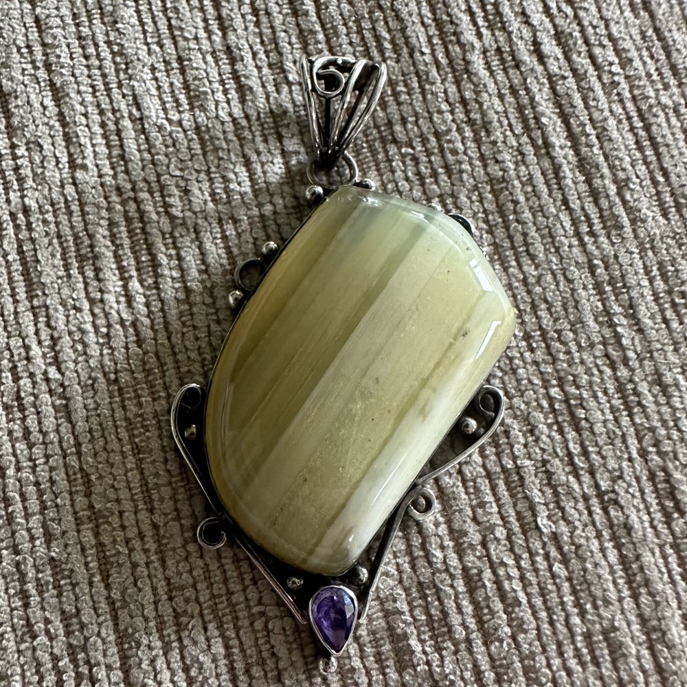Starling Silver & Gem Pendant